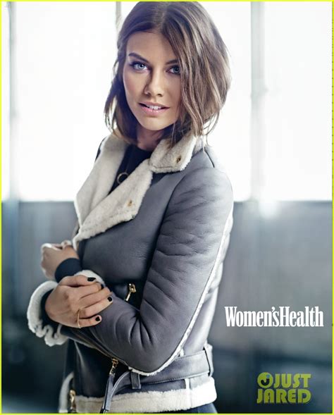 lauren cohan cleavage|The Walking Deads Lauren Cohan Flaunts Amazing Bikini